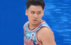 伊力福拉提25分3板1斷，12中9，三分6中4。