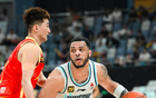 20分大勝，聯(lián)盟第一遭翻盤！雙外援狂砍65分，孫銘徽狀態(tài)不佳。