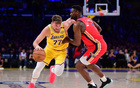無緣2.2億，僅剩790萬保障，NBA狀元退步快，考慮退役。