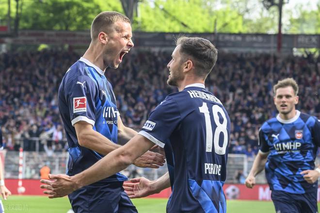 3-0，拜仁租將顯威，助保級隊勝強敵，保級有盼。