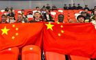 女足亞洲杯中國大勝印尼，五星紅旗現場助威！