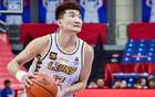 孫銘徽：賽前香檳，右腳與總冠軍相連。