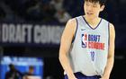 籃網積極交易選秀權，美媒報道。