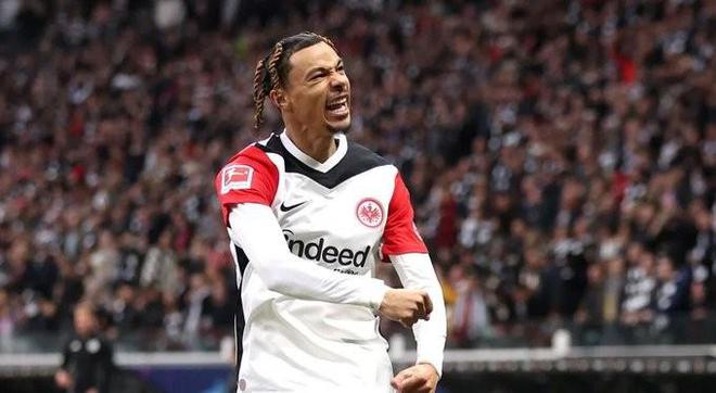 talkSPORT: 曼聯(lián)詢埃基蒂克，法蘭克福標(biāo)價1億歐