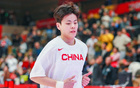 中新網：中國女籃連勝四場，備戰亞洲杯初顯成效。