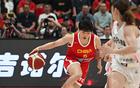 中國女籃控衛蛻變，四屆助攻王，兩屆搶斷王，張子宇2米26絕配！
