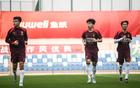 國足選帥，年薪200萬歐，多候選人選報(bào)名。