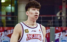 余嘉豪四季CBA，獲星銳獎及兩度入選二陣。